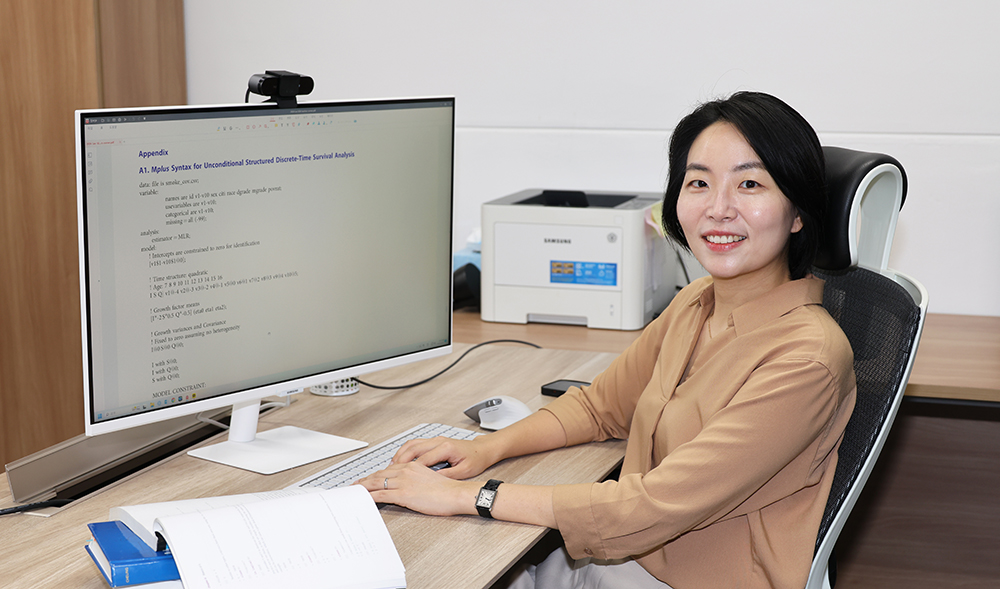 'Discrete-Time Survival Analysis Incorporating Time Structure in Developmental Research'